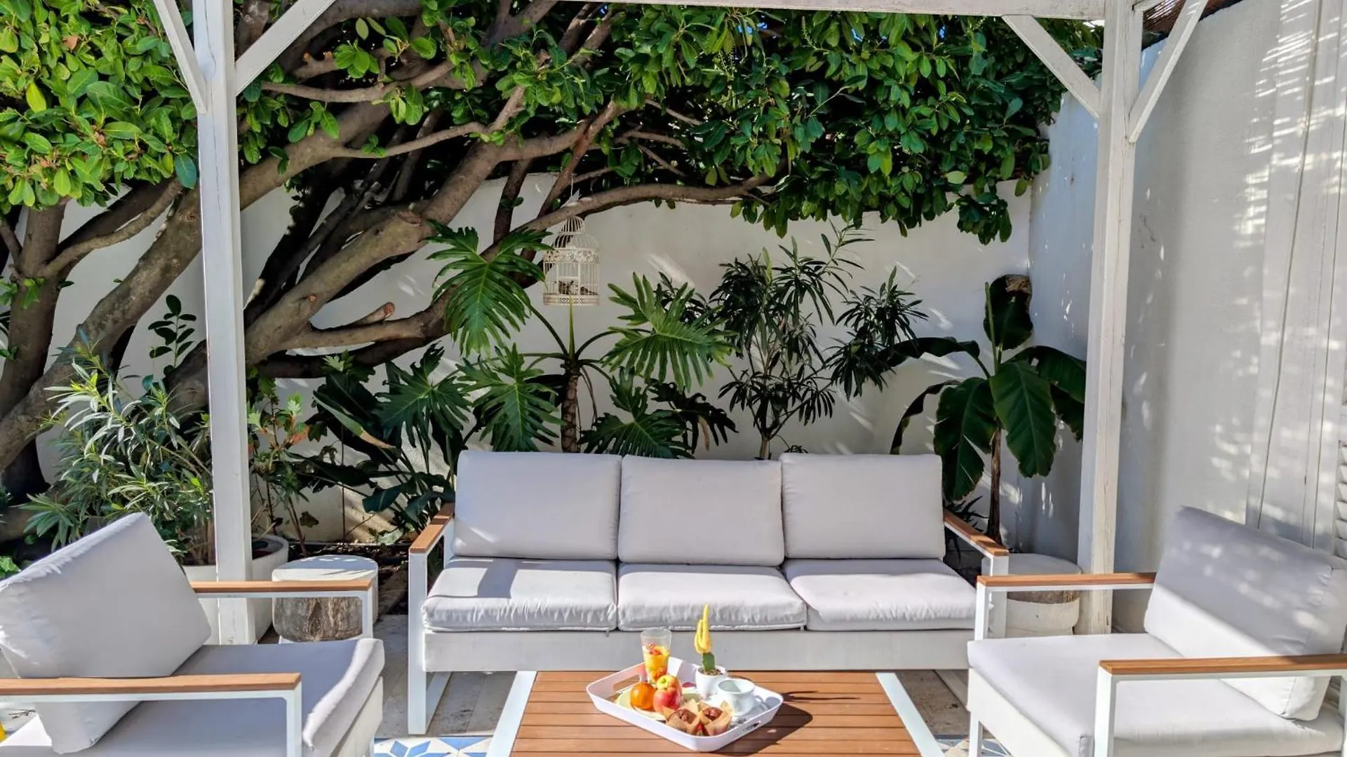 Hotel Mademoiselle Juan-les-Pins France