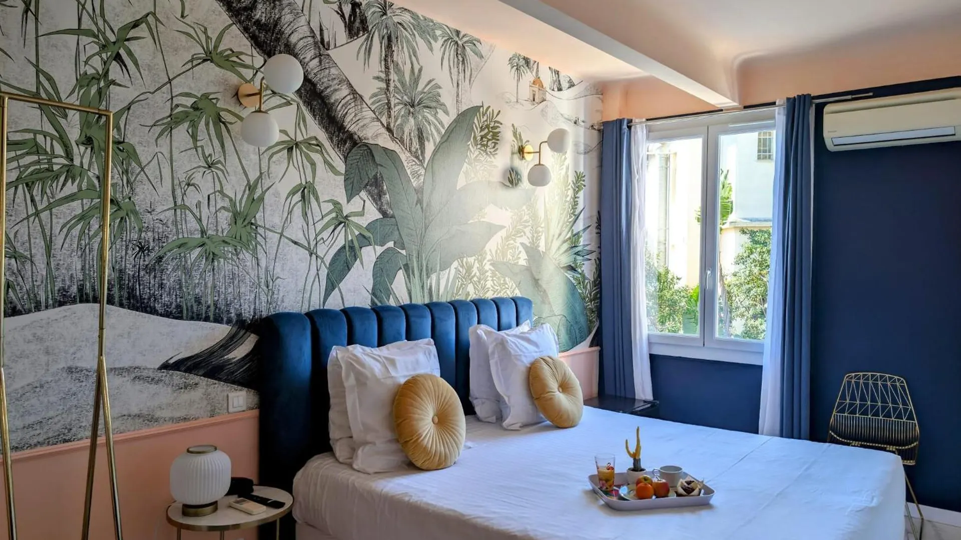 Hotel Mademoiselle Juan-les-Pins