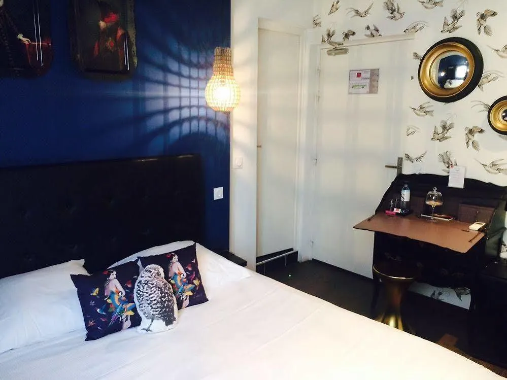 Hotel Mademoiselle Juan-les-Pins 4*,