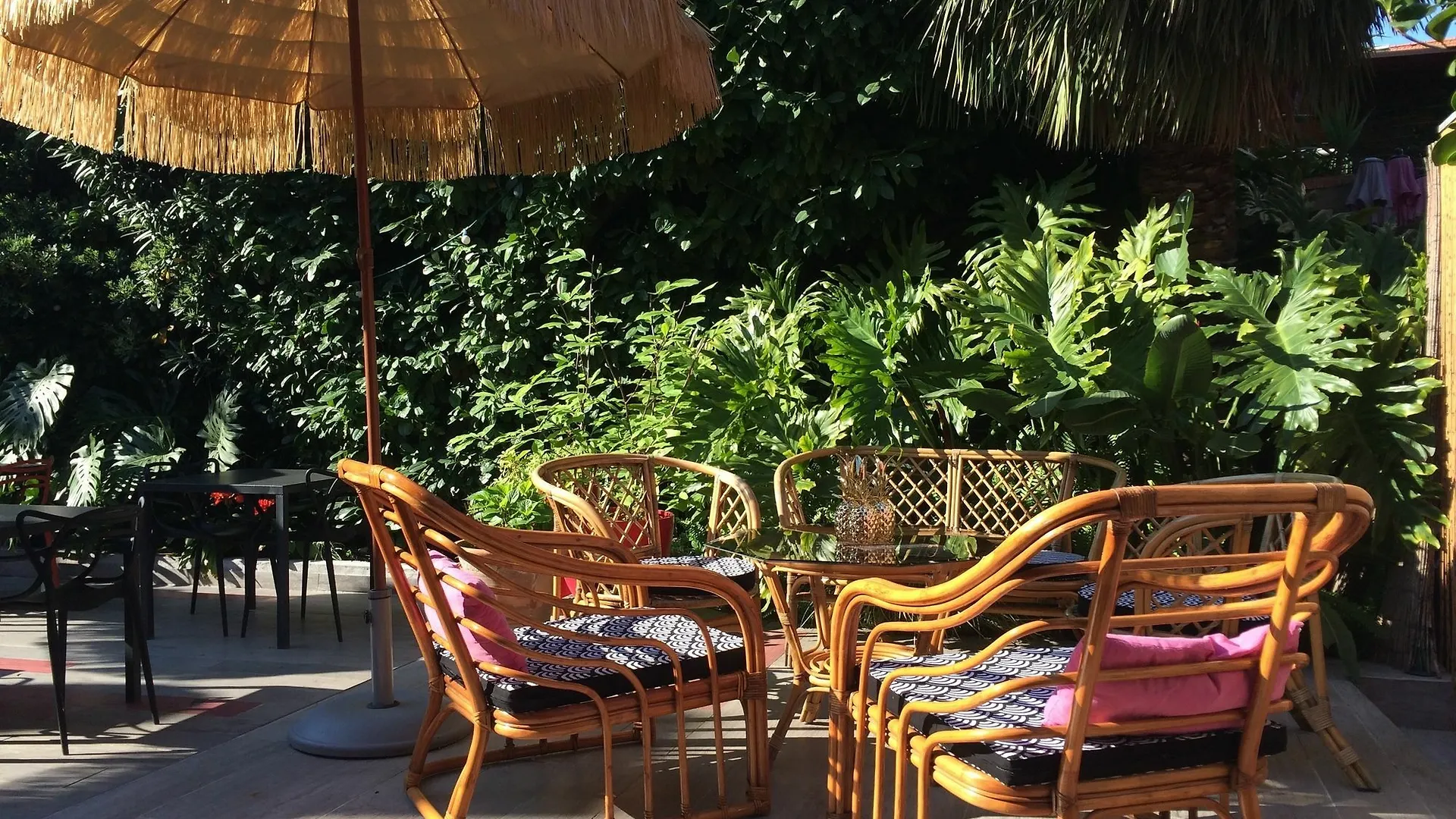 Hotel Mademoiselle Juan-les-Pins 4*,
