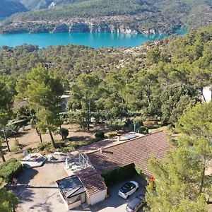 La Pinede Du Bed & Breakfast