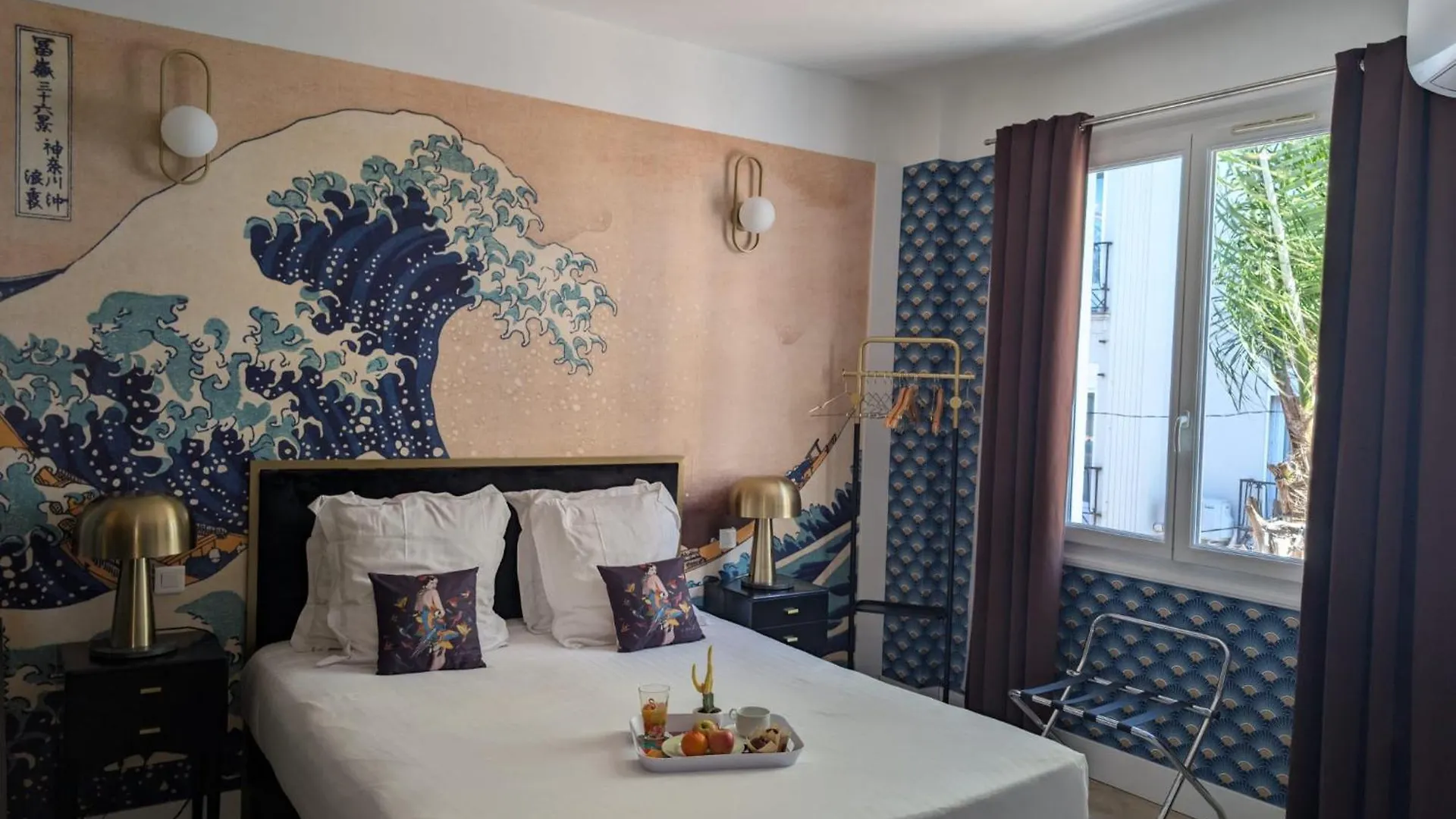 Hotel Mademoiselle Juan-les-Pins 4*,  France
