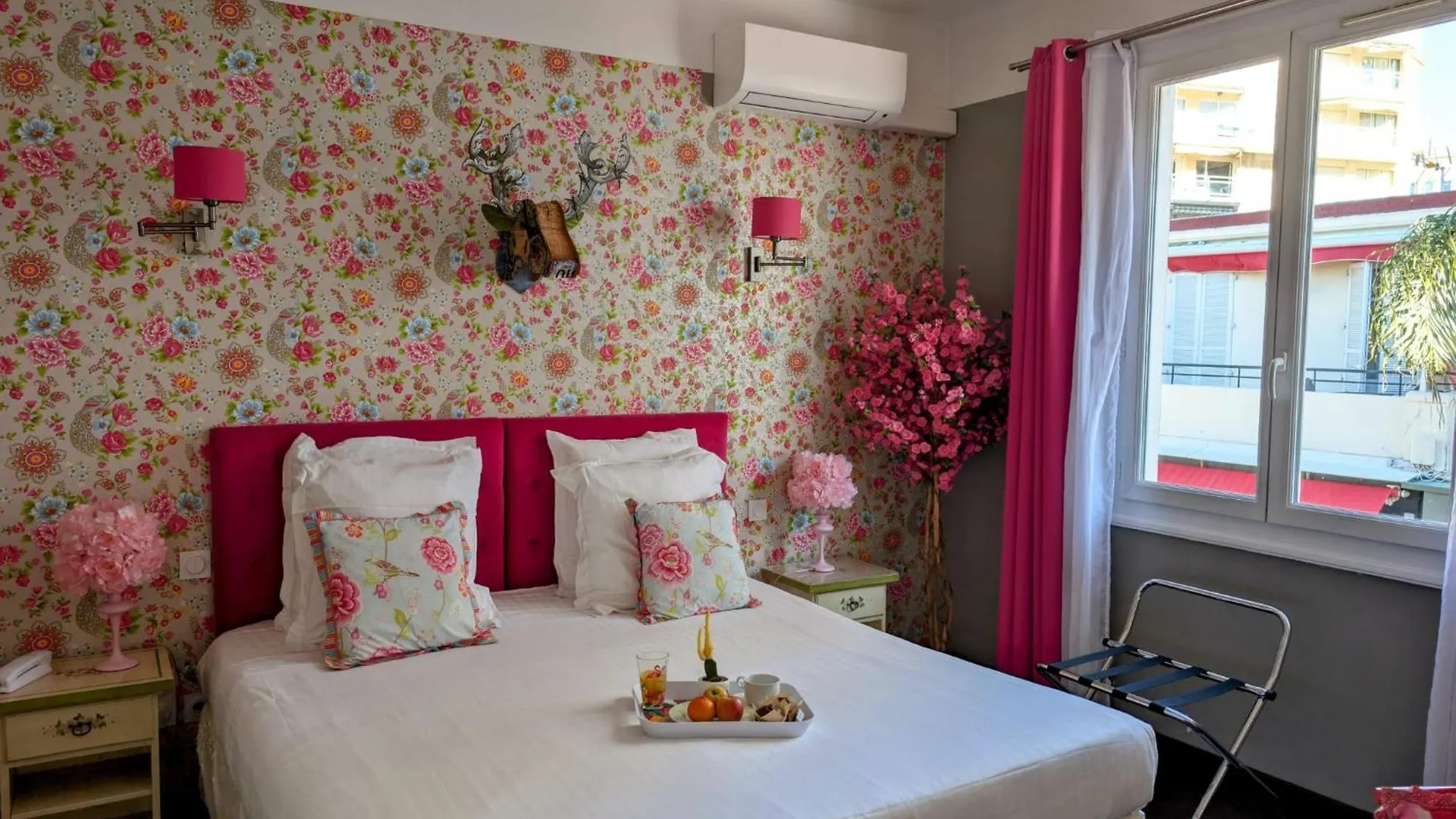 Hotel Mademoiselle Juan-les-Pins