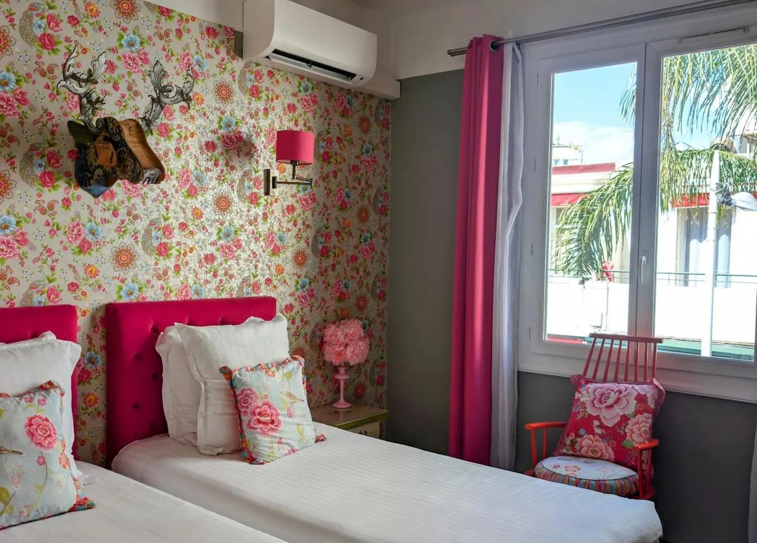 Hotel Mademoiselle Juan-les-Pins 4*,  France
